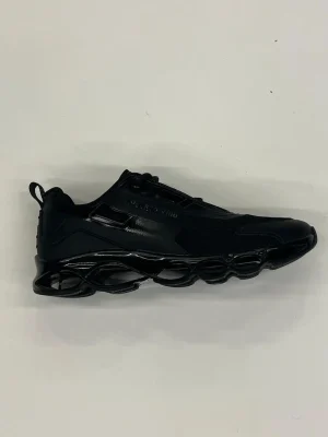 R9